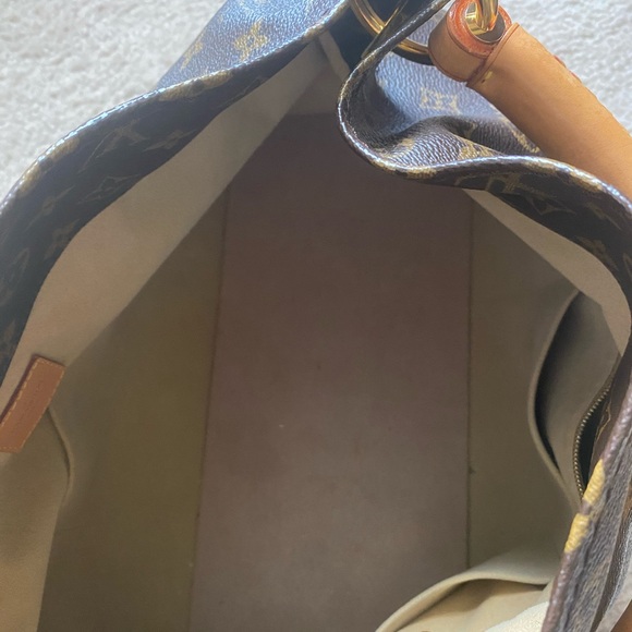 Louis Vuitton Artsy Mm - Picture 10 of 12